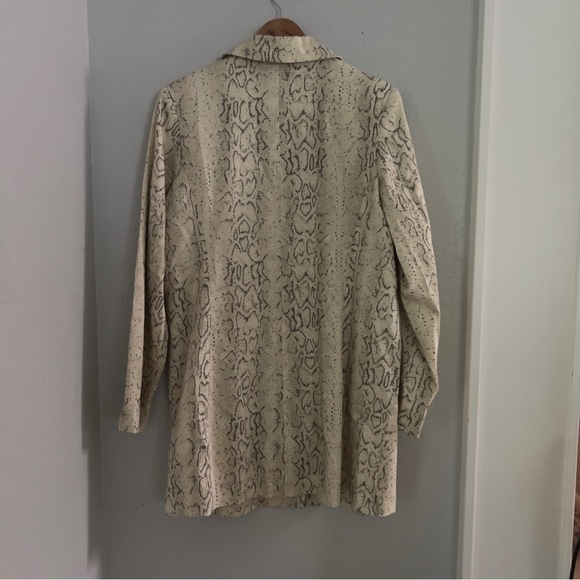 Dialogue Women’s Sz 14 Tan Nude Beige Snake Print Trench Coat Animal Print - Picture 3 of 8